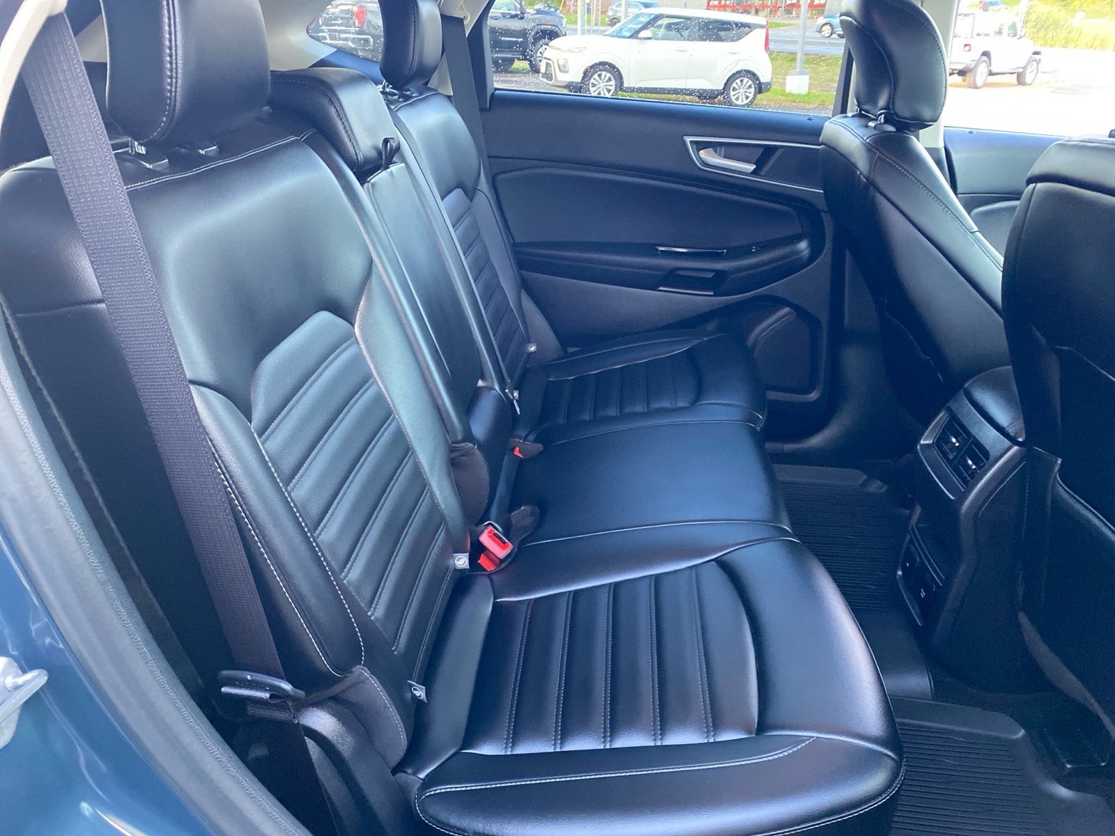Used 2019 Ford Edge SEL w/ Equipment Group 201A AWD/4WD image 25