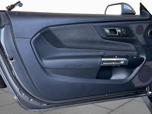 Used 2025 Ford Mustang Coupe RWD image 18