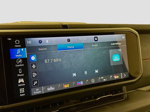 Used 2025 Jeep Wrangler Unlimited Rubicon image 21