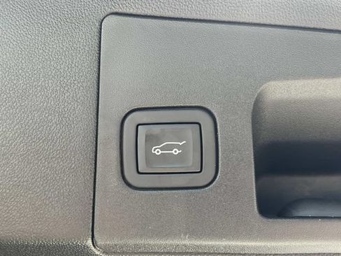Certified 2024 Cadillac XT5 Premium Luxury AWD/4WD image 11