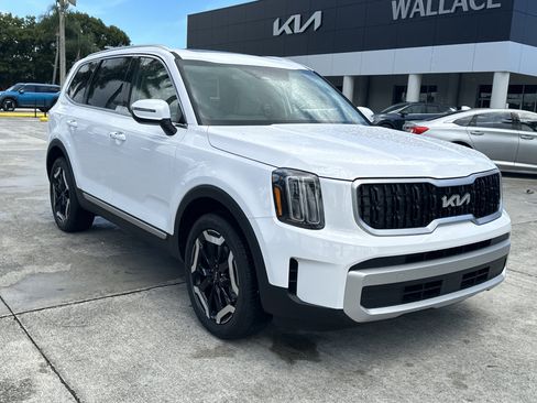 New 2025 Kia Telluride EX w/ EX Captain's Chair Package image 4