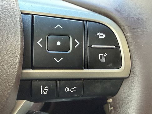 Used 2017 Lexus ES 350 w/ Luxury Package image 22