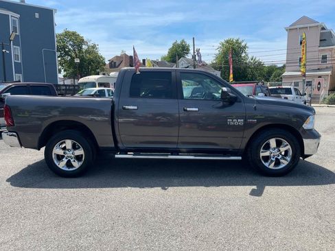 Used 2017 RAM 1500 SLT AWD/4WD image 7