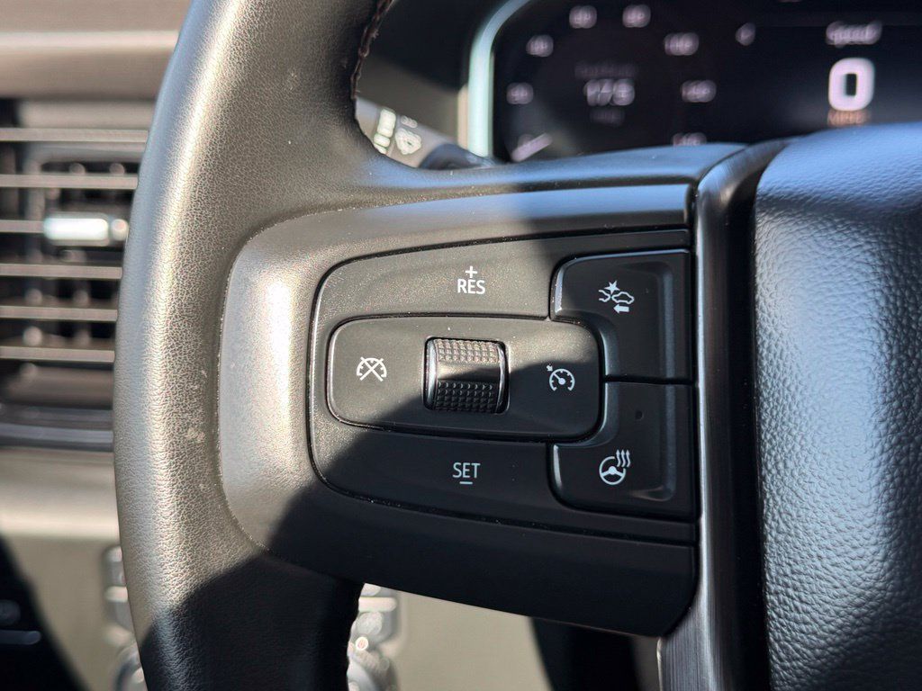 Used 2025 GMC Sierra 2500 AT4 w/ AT4 Preferred Package AWD/4WD image 18