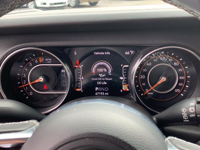 Used 2022 Jeep Wrangler Unlimited Sahara AWD/4WD image 13