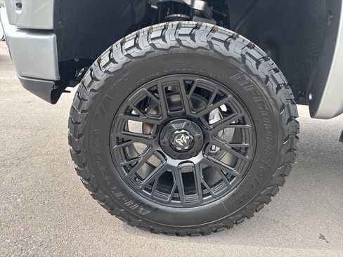 New 2026 GMC Sierra 1500 AT4 w/ AT4 Premium Package AWD/4WD image 32