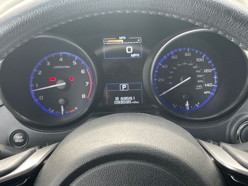 Used 2019 Subaru Outback 2.5i Limited AWD/4WD image 13