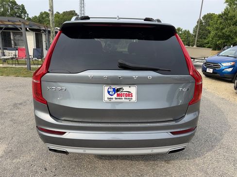 Used 2018 Volvo XC90 T6 Momentum w/ Convenience Package AWD/4WD image 4