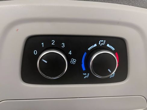 Used 2023 Ford Transit 350 XLT RWD image 16