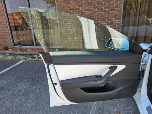 Used 2019 Tesla Model 3 Long Range RWD image 32