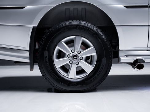 Used 2022 Mercedes-Benz Sprinter 144 Cargo image 37