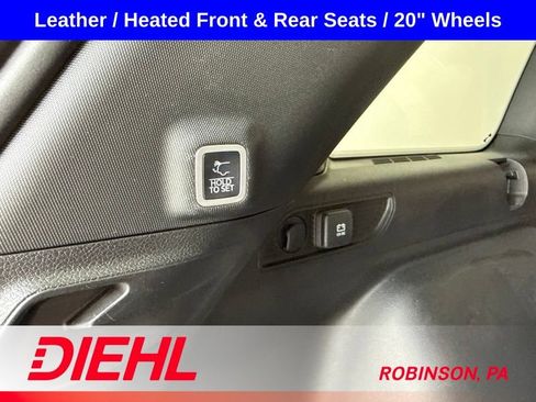 Used 2023 Jeep Grand Cherokee Limited w/ MOPAR Finishing Package AWD/4WD image 11