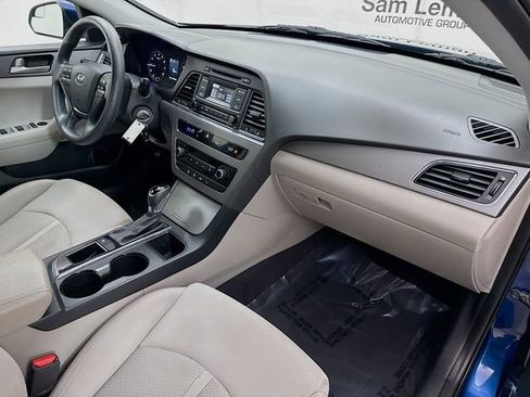 Used 2017 Hyundai Sonata SE image 25