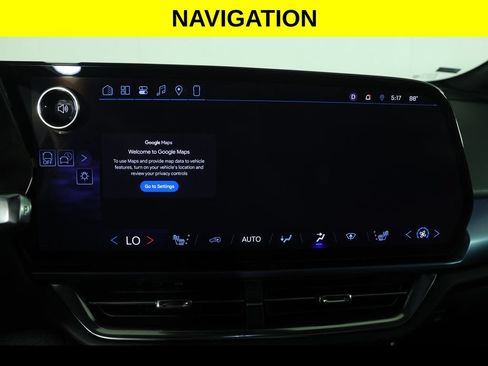 Used 2025 Chevrolet Equinox EV LT w/ Convenience Package AWD/4WD image 10