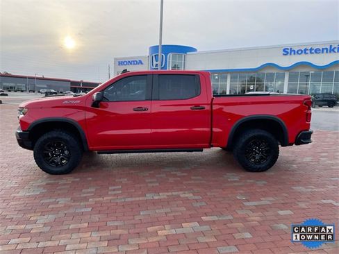 Used 2022 Chevrolet Silverado 1500 ZR2 w/ Technology Package image 33