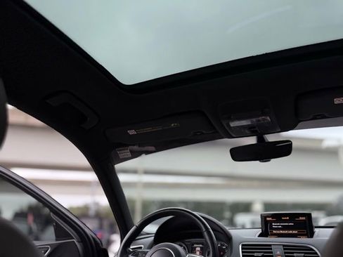 Used 2017 Audi Q3 2.0T Prestige w/ Prestige Package image 20