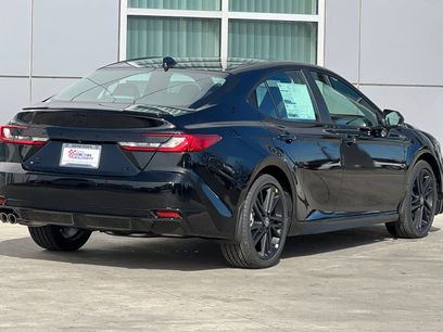 New 2026 Toyota Camry Hybrid w/ Multimedia Upgrade Package