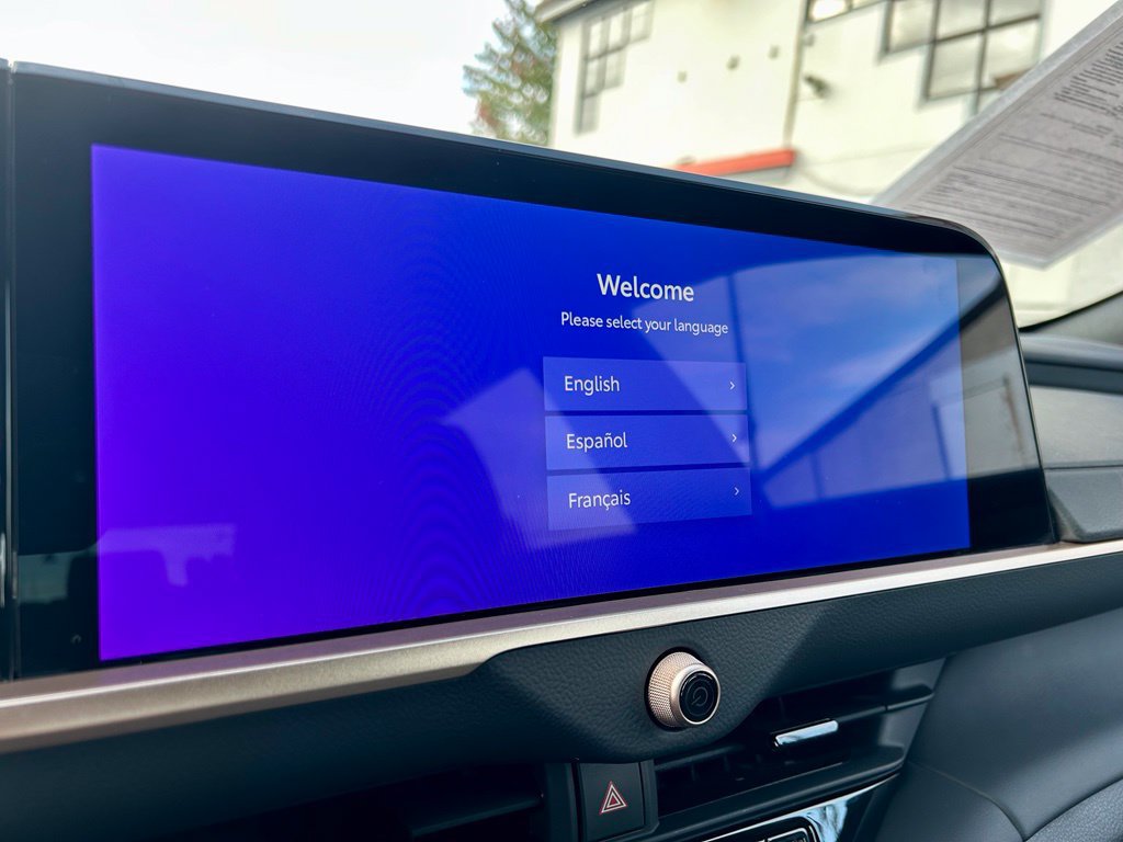 Certified 2025 Toyota Crown Signia AWD/4WD image 22