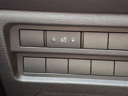 Used 2022 Mitsubishi Outlander ES image 27