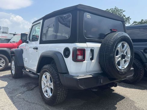 Used 2021 Jeep Wrangler Sport AWD/4WD image 7