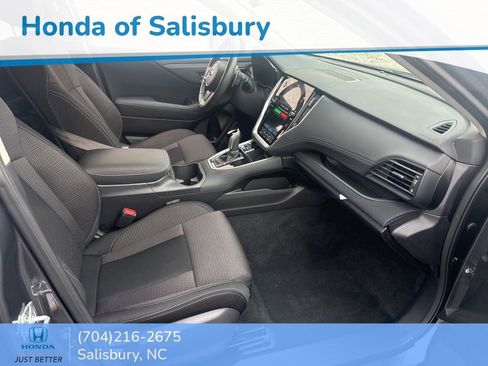 Used 2023 Subaru Outback Premium image 7