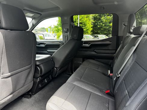Certified 2024 Chevrolet Silverado 1500 LT AWD/4WD image 10