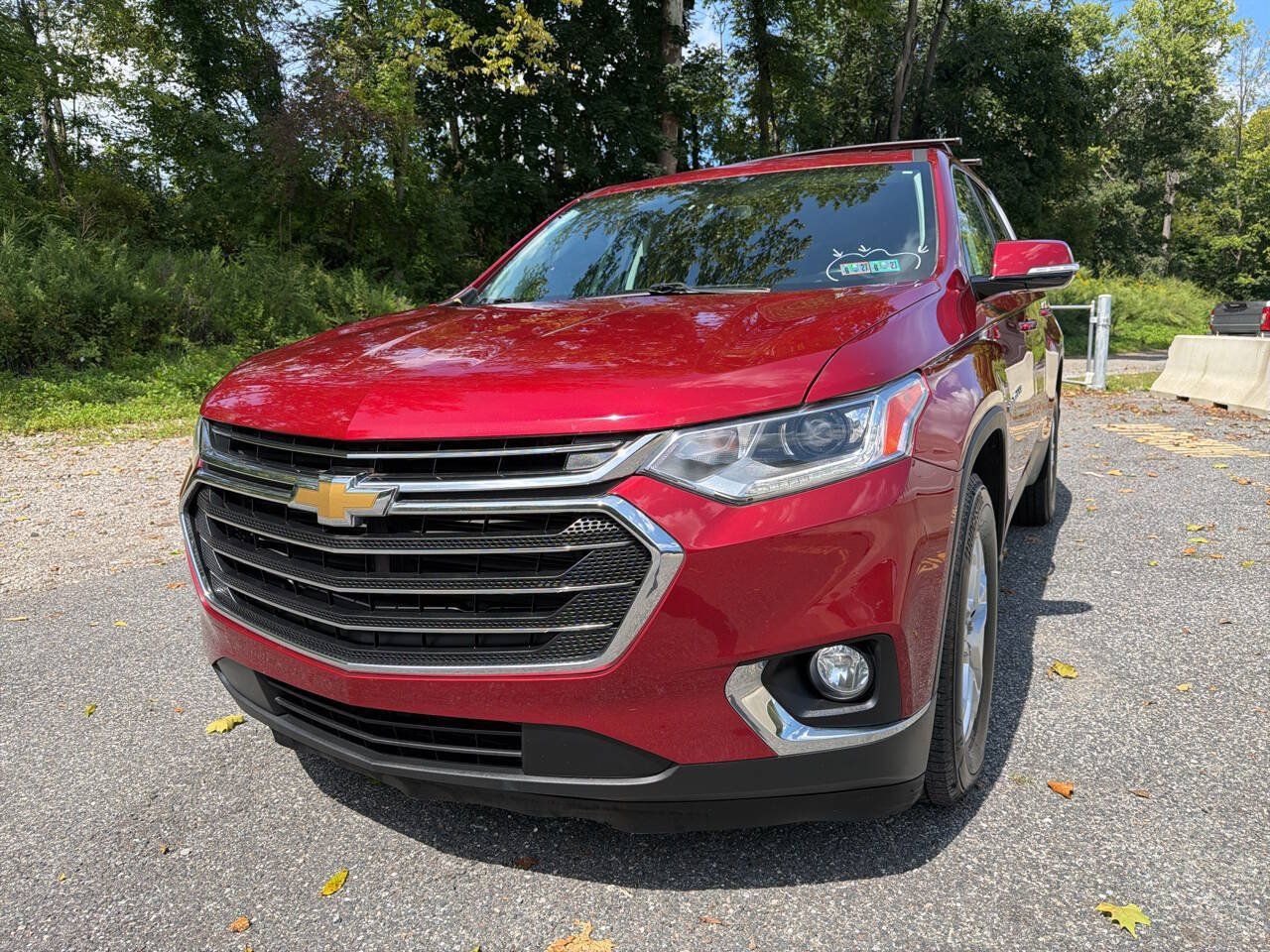 Used 2018 Chevrolet Traverse LT w/ LPO, Floor Liner Package AWD/4WD image 5