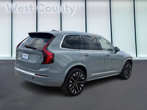 Certified 2026 Volvo XC90 B6 Plus AWD/4WD image 4