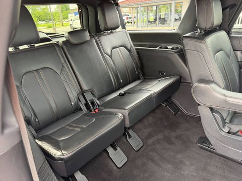 Used 2023 Ford Expedition Max Platinum AWD/4WD image 27