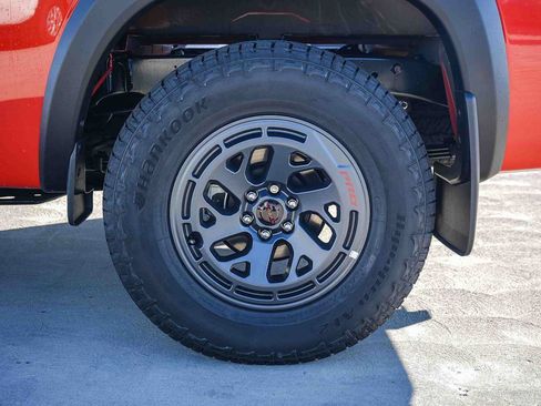 New 2026 Nissan Frontier PRO-4X w/ Tow Package AWD/4WD image 10