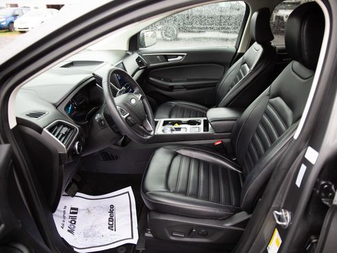 Used 2024 Ford Edge SEL image 19