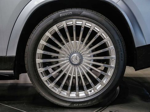 New 2026 Mercedes-Benz Maybach GLS 600 4MATIC image 11