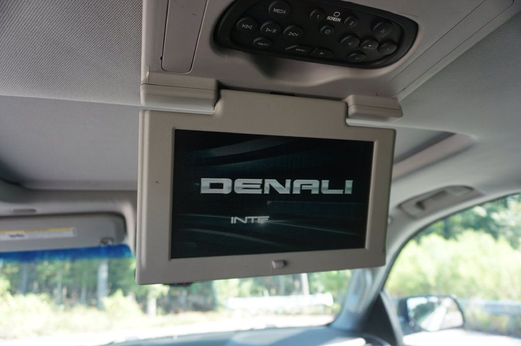 Used 2019 GMC Yukon Denali w/ Denali Ultimate Package RWD image 16