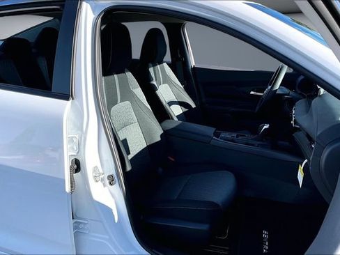 New 2026 Nissan Sentra SV FWD image 9