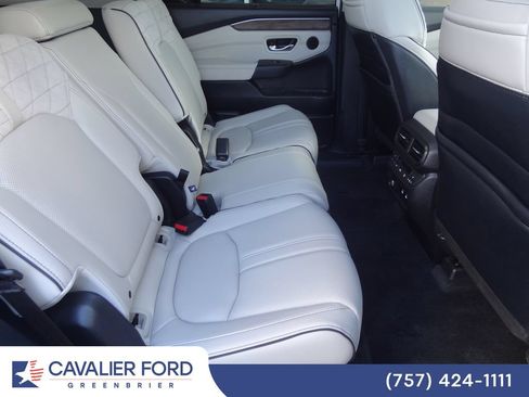 Used 2026 Honda Pilot Elite image 15