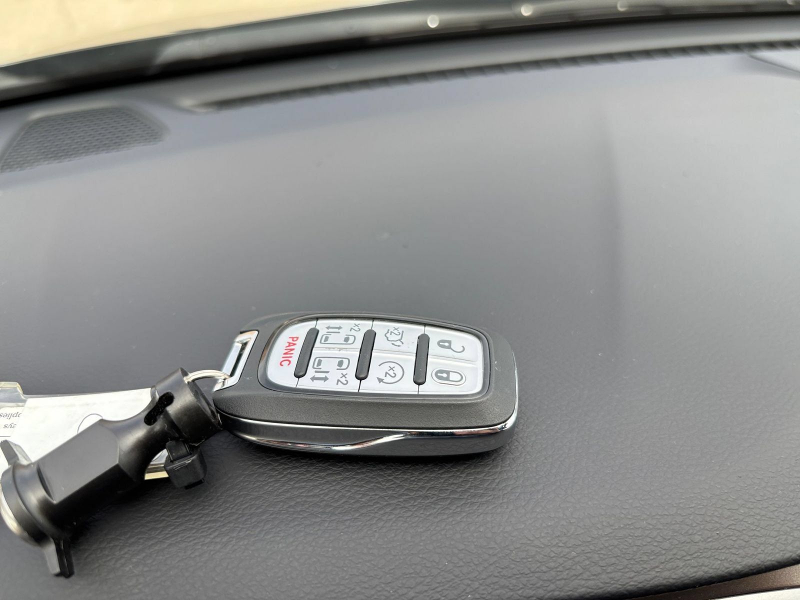 Used 2024 Chrysler Voyager LX FWD image 20