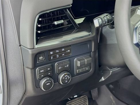 New 2026 Chevrolet Suburban RST w/ Comfort Package AWD/4WD image 10