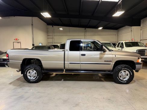 Used 2001 Dodge Ram 2500 Truck 4x4 Quad Cab image 12