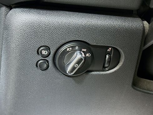 Used 2022 MINI Cooper S w/ Premium Package image 10