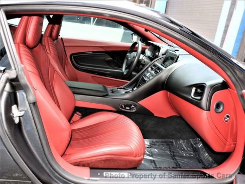 Used 2019 Aston Martin DB11 Coupe RWD image 22