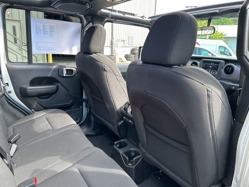 Certified 2022 Jeep Wrangler Unlimited Sport image 41