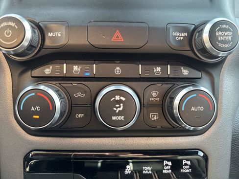 Used 2022 RAM 1500 Laramie w/ Sport Appearance Package AWD/4WD image 17