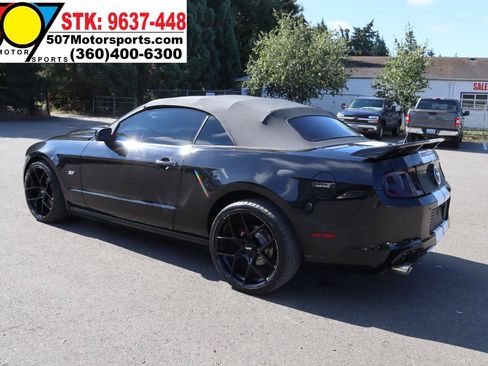 Used 2013 Ford Mustang Premium RWD image 7