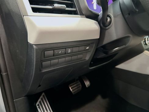 New 2026 Mitsubishi Outlander SEL FWD image 7