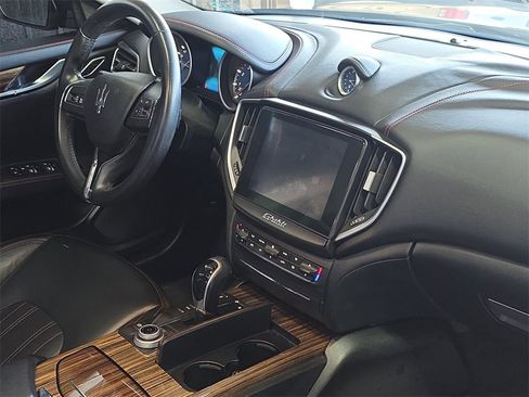 Used 2017 Maserati Ghibli S Q4 image 18