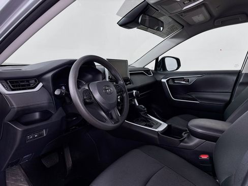 Certified 2025 Toyota RAV4 XLE AWD/4WD image 9