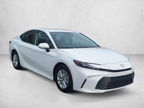 Certified 2025 Toyota Camry LE image 3