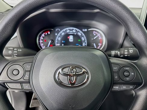 New 2025 Toyota RAV4 XLE image 15
