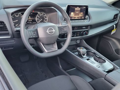 New 2026 Nissan Rogue S image 4