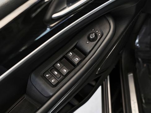 Used 2022 Jeep Grand Cherokee Trailhawk w/ Advanced Protech Group II image 16